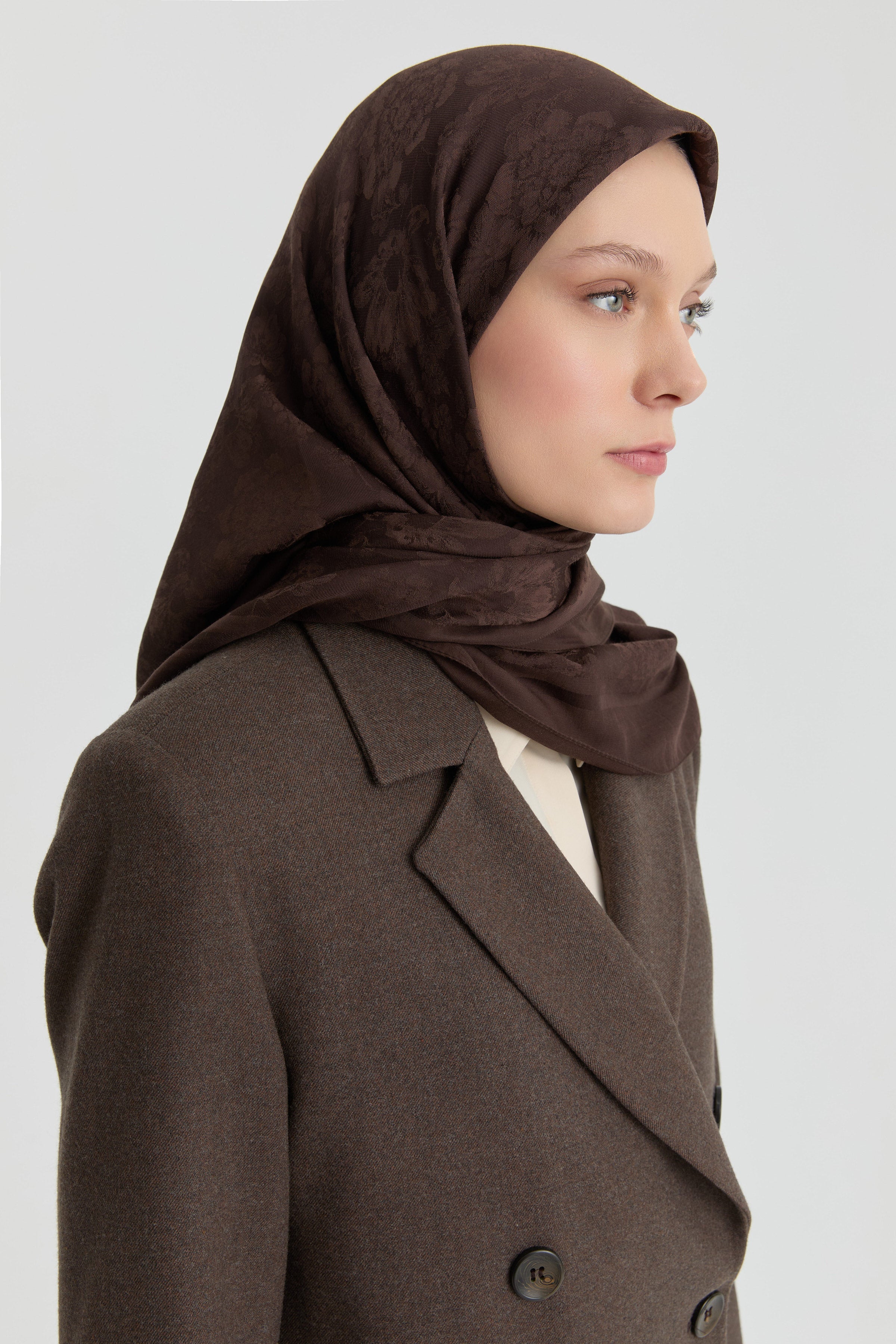 Roza Jakar Eşarp - Kahve TUGBA