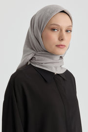 Roza Jakar Eşarp - Gri TUGBA