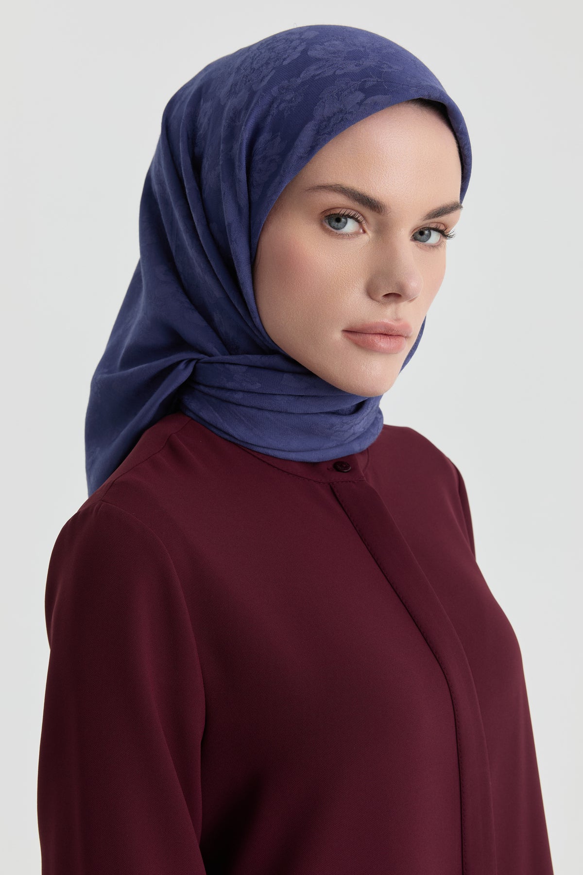 Roza Jakarlı Natural Eşarp - İndigo