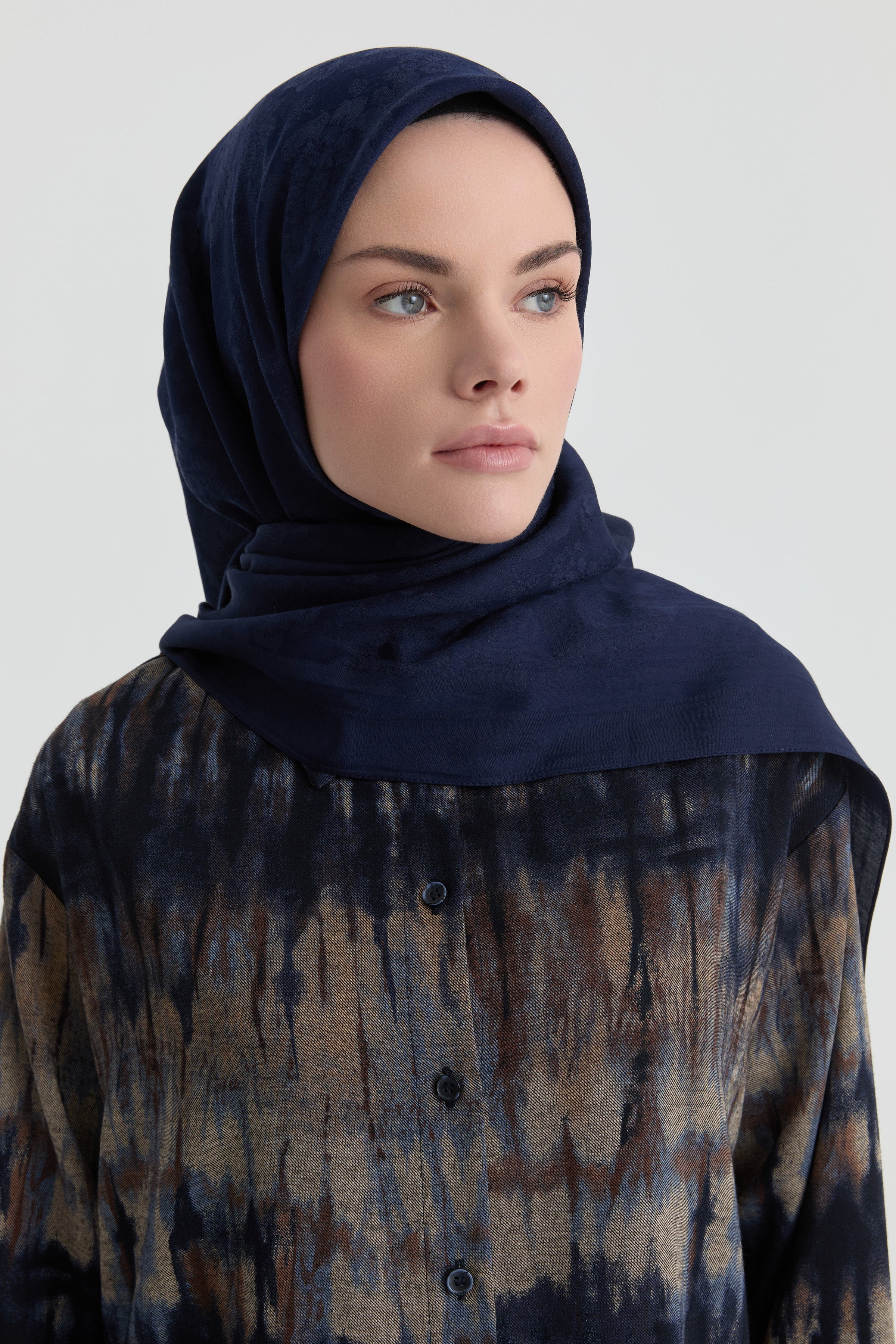 Roza Jakar Eşarp - Lacivert TUGBA