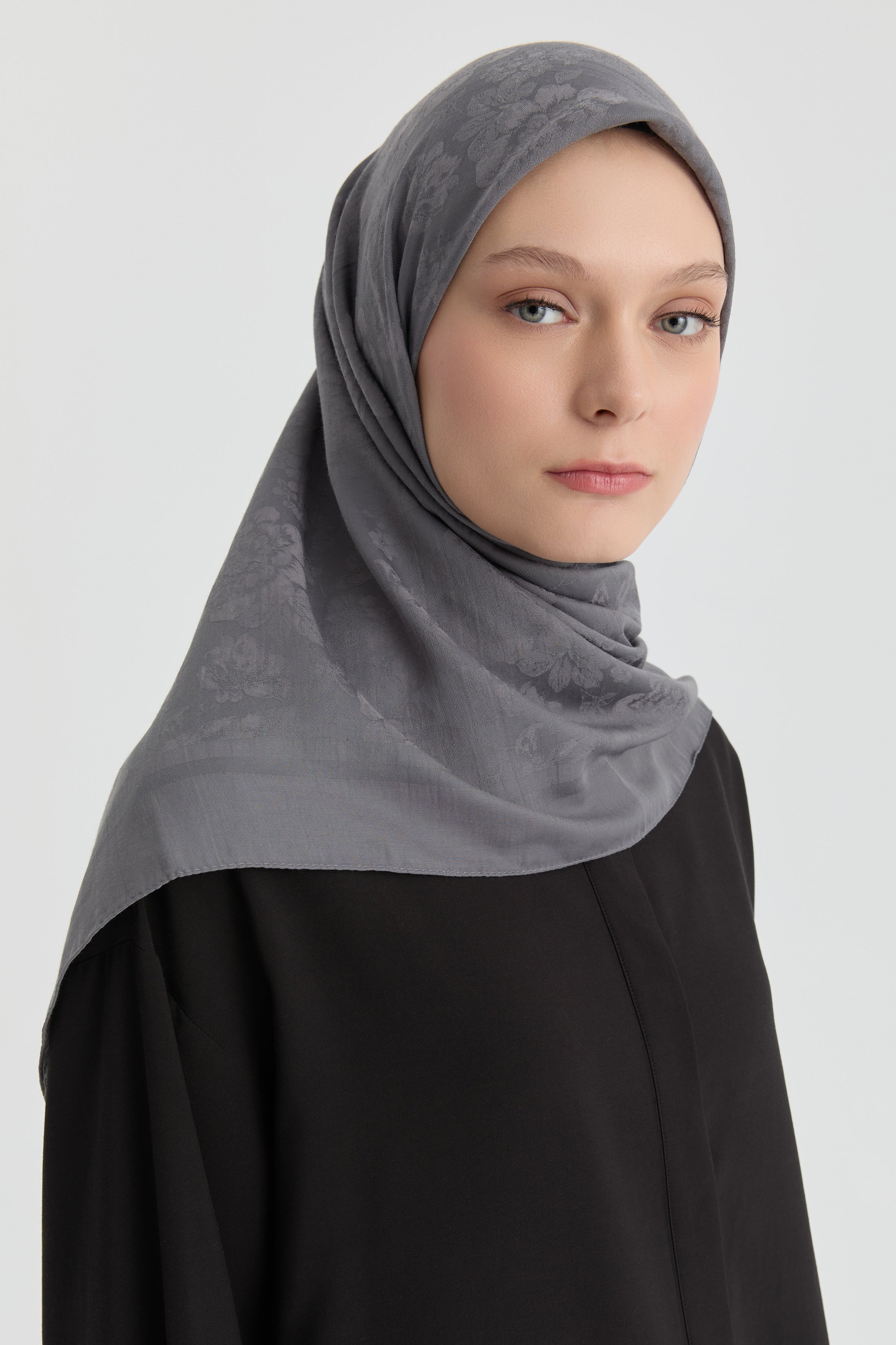 Roza Jakar Eşarp - Antrasit TUGBA