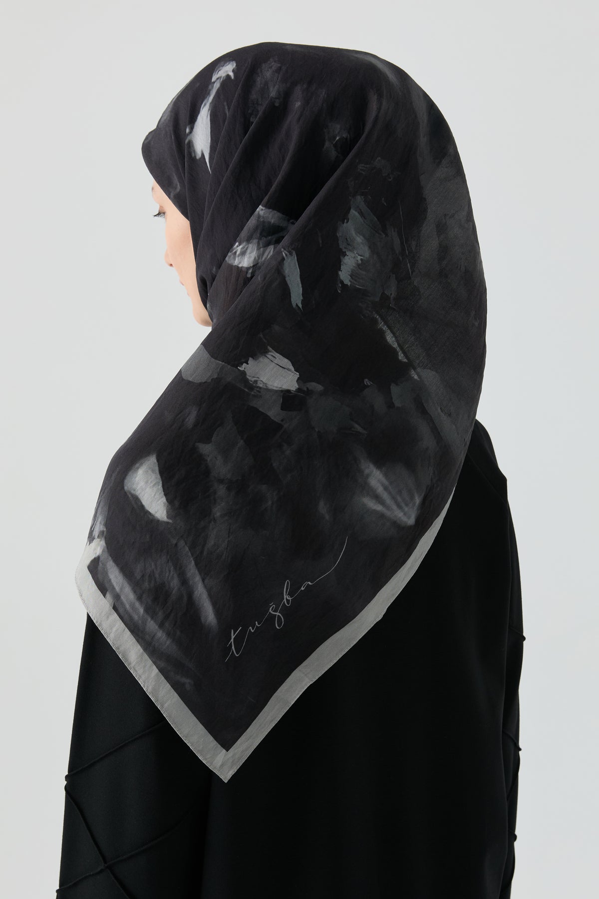 Hülya Natural Eşarp - Siyah TUGBA