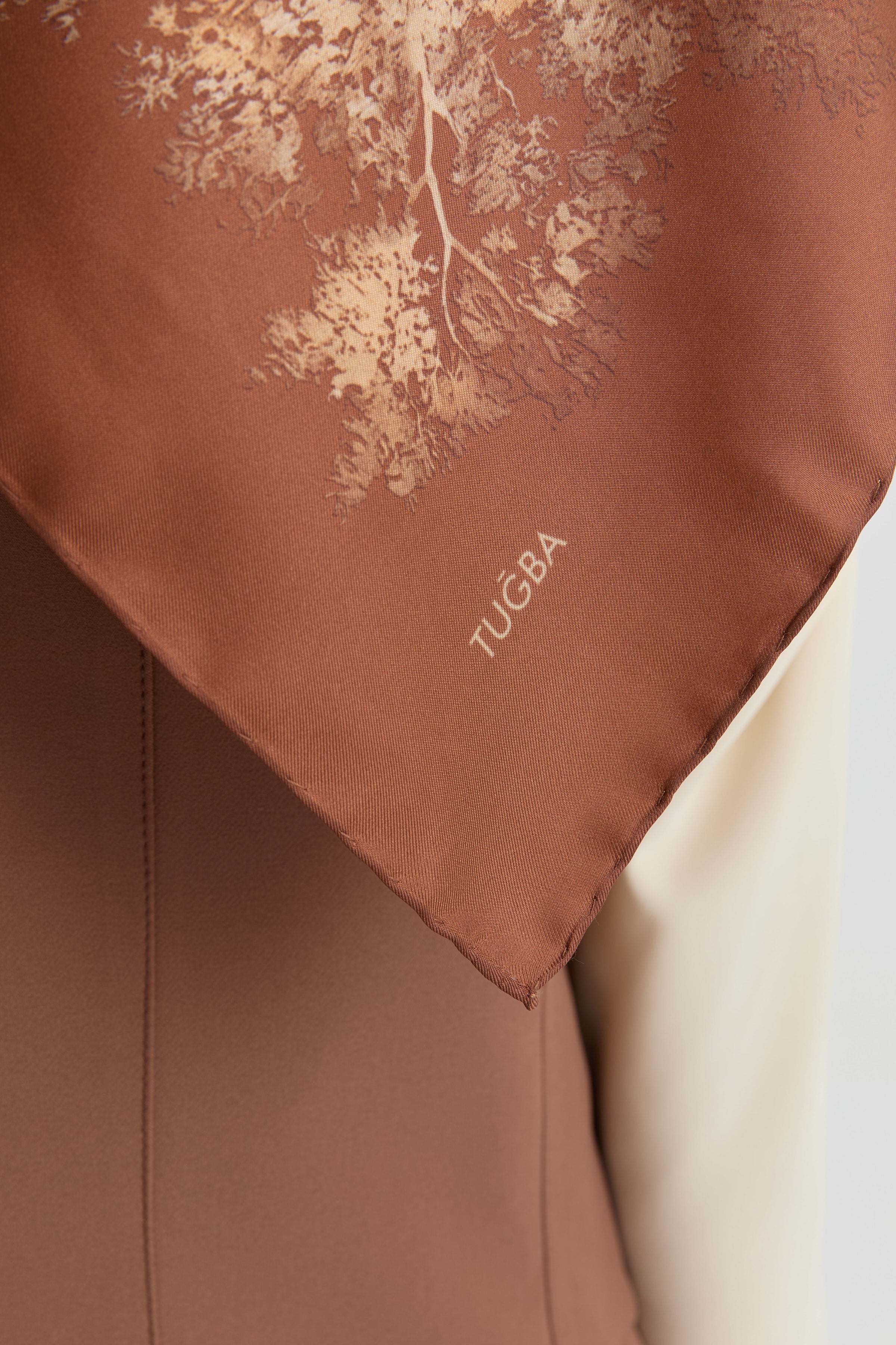 Belva Twill İpek Eşarp - Kiremit TUGBA