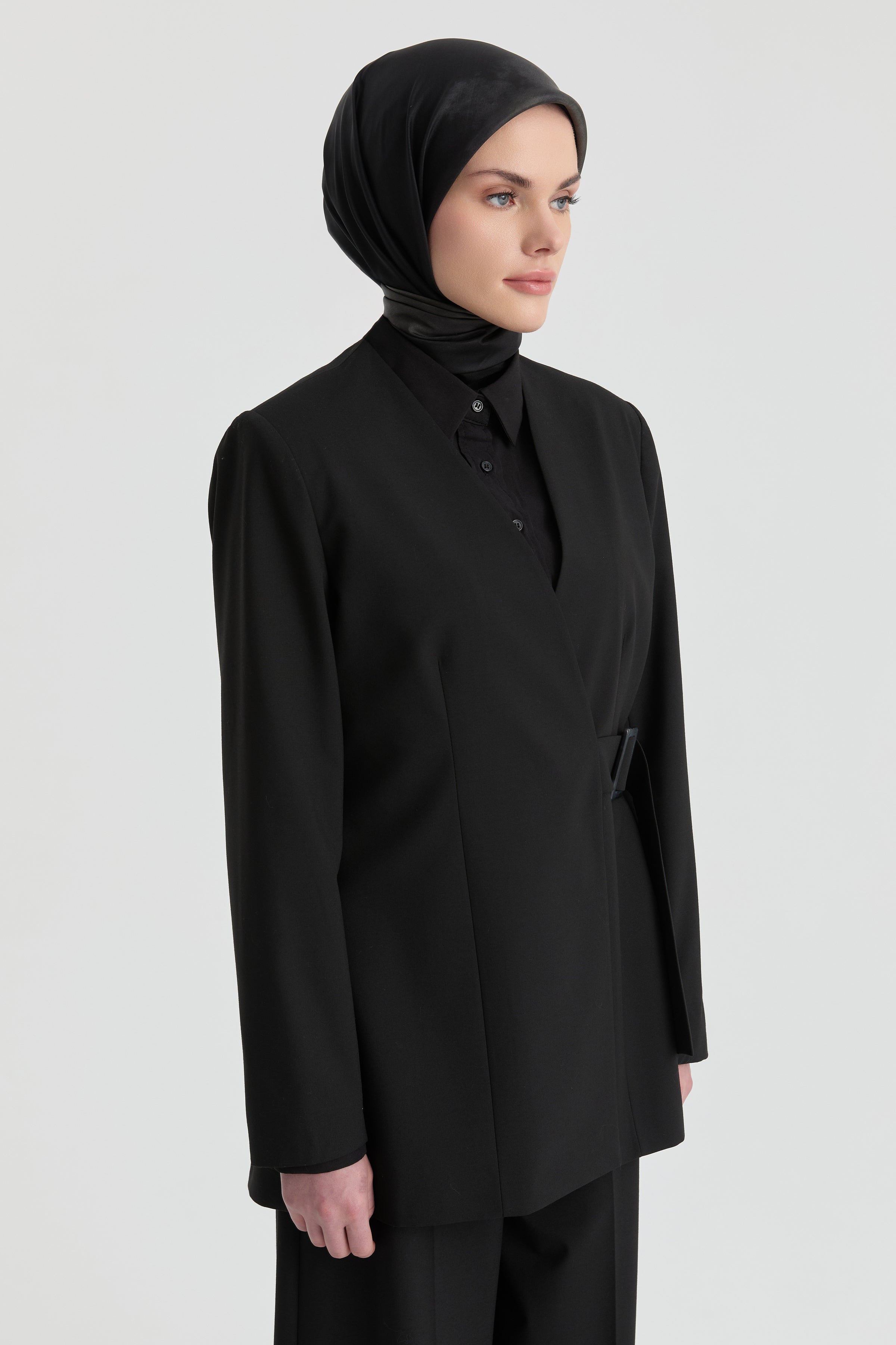 V Yaka Blazer Ceket - Siyah TUGBA