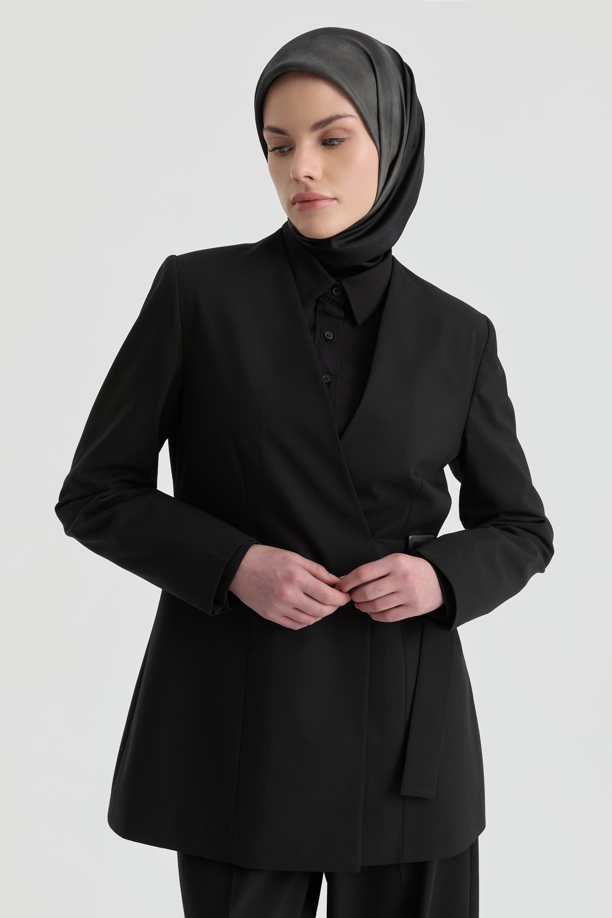 V Yaka Blazer Ceket - Siyah TUGBA