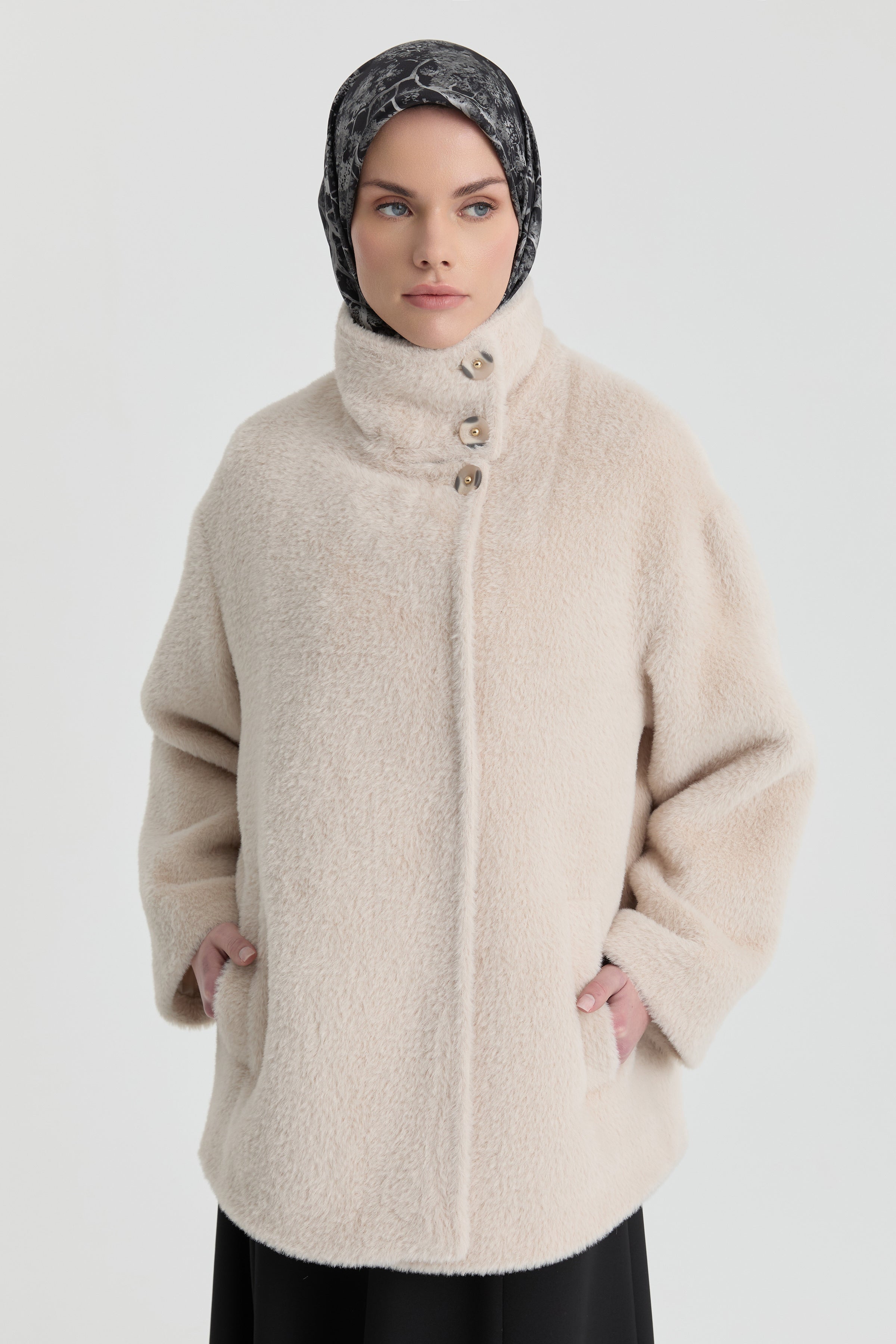 Dik Yakalı Mont - Bej TUGBA