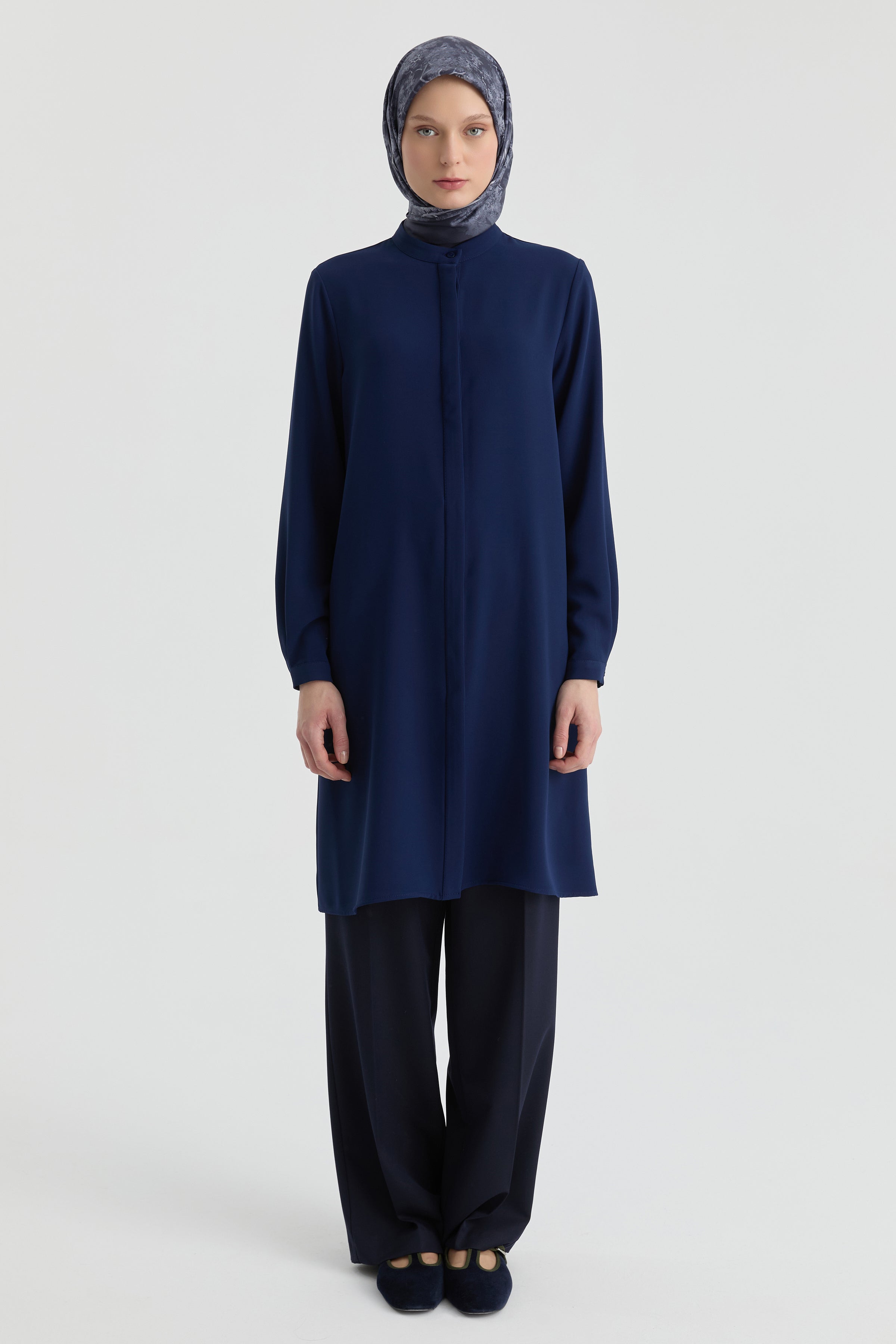 Hakim Yaka Gizli Patlı Tunik - Lacivert TUGBA