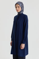 Hakim Yaka Gizli Patlı Tunik - Lacivert TUGBA