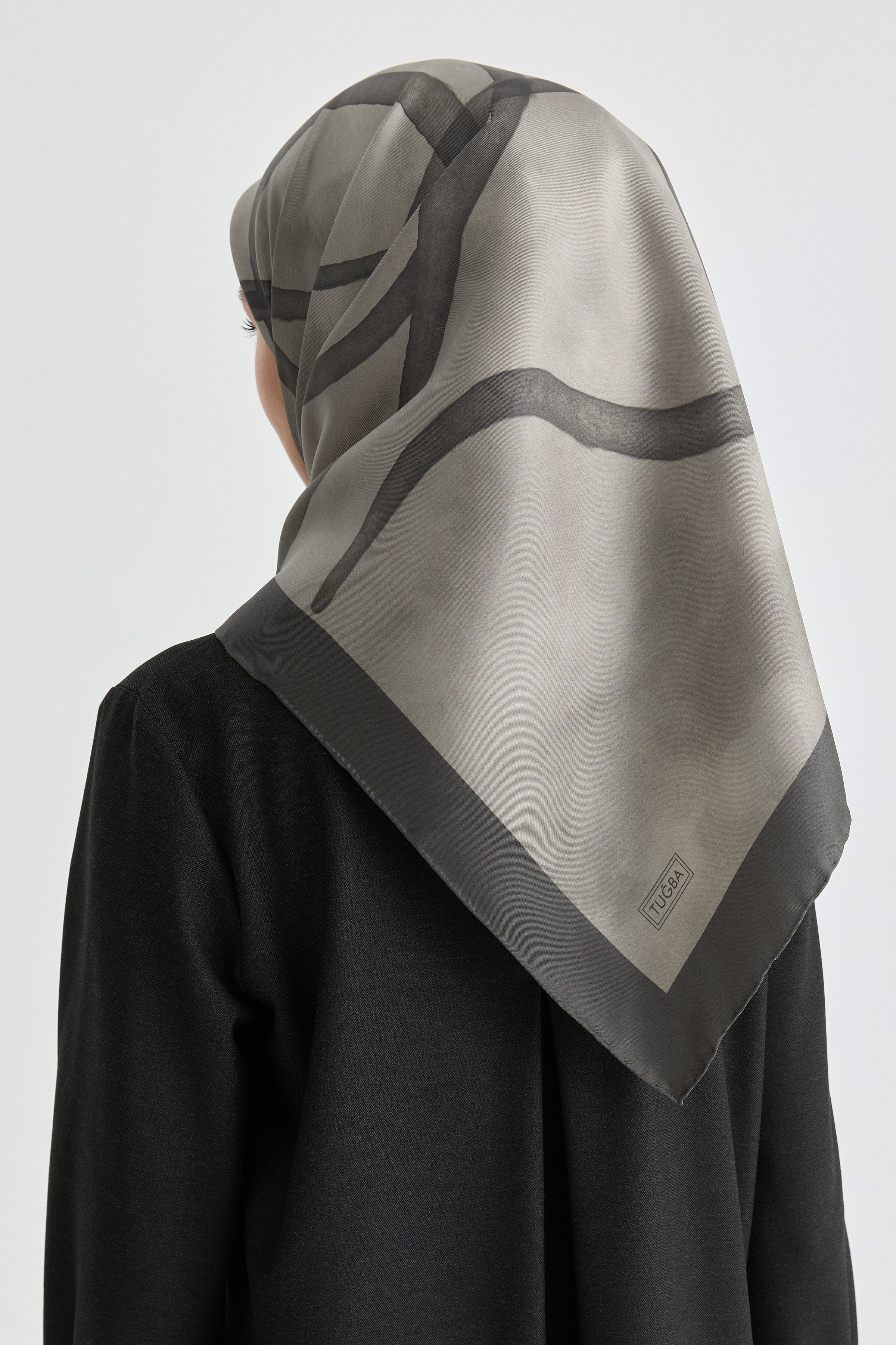 İnhina Twill Silk Scarf – TUĞBA