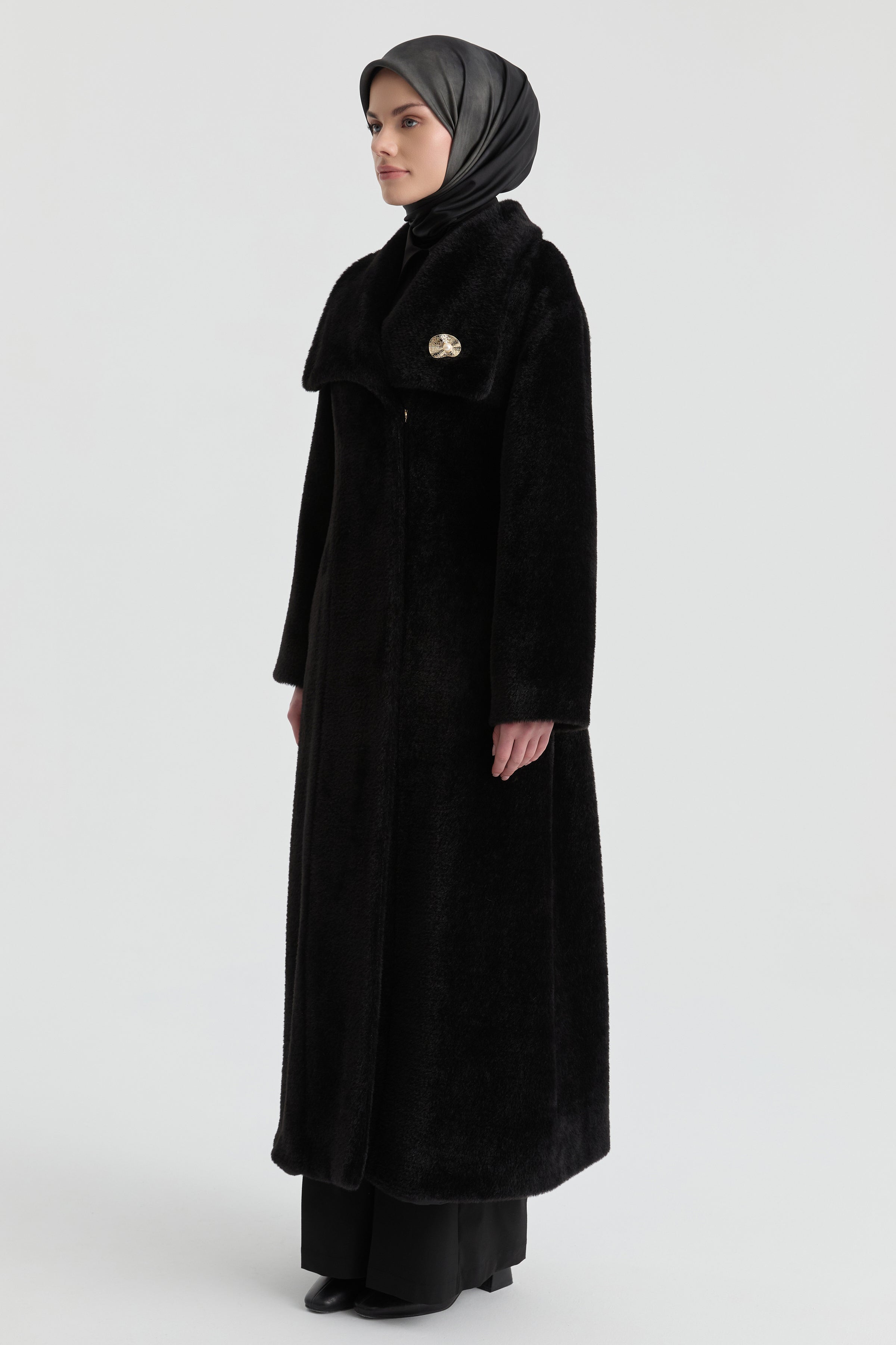 Kuşak Detaylı Manto - Siyah TUGBA