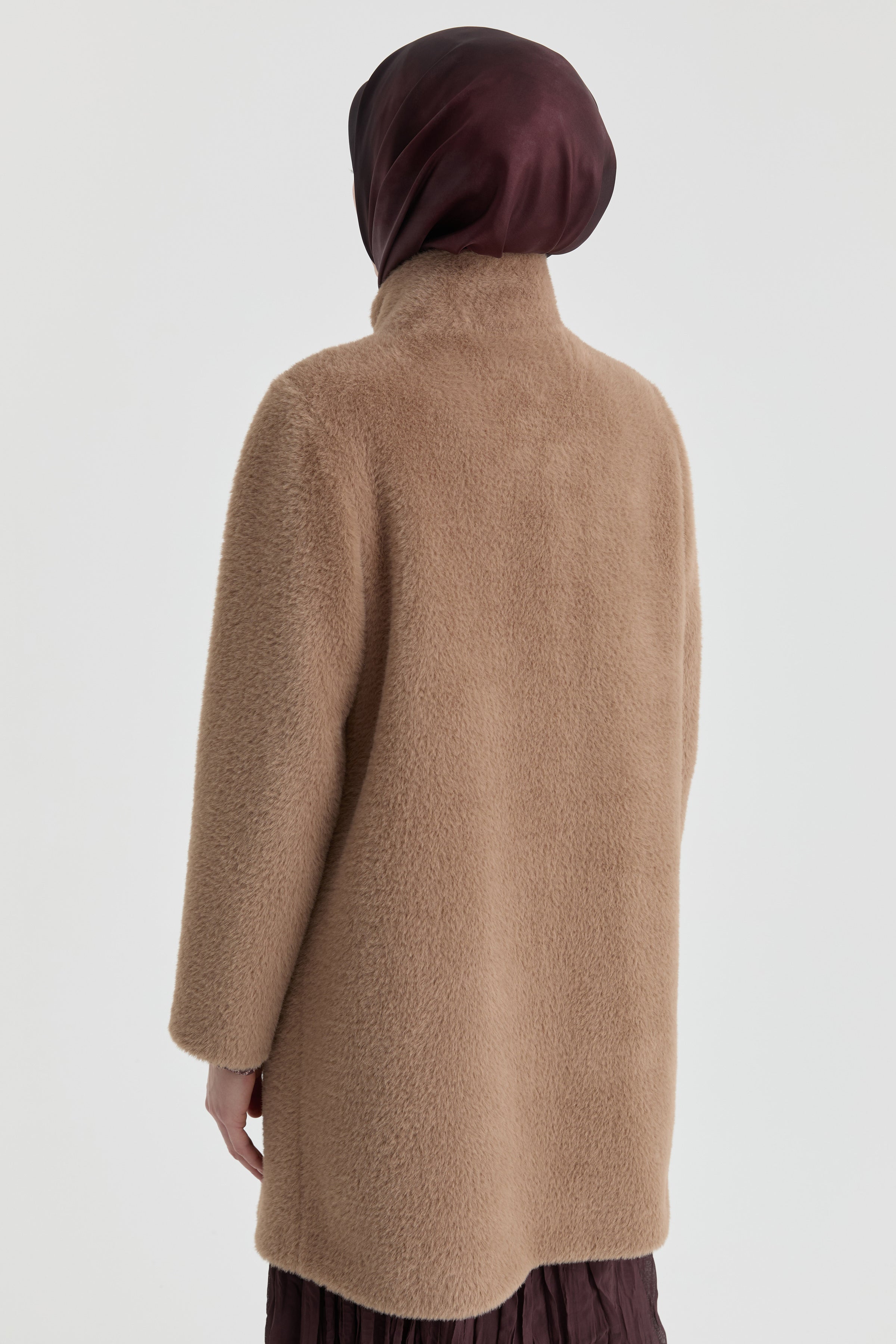 Dik Yakalı Kaban - Vizon TUGBA