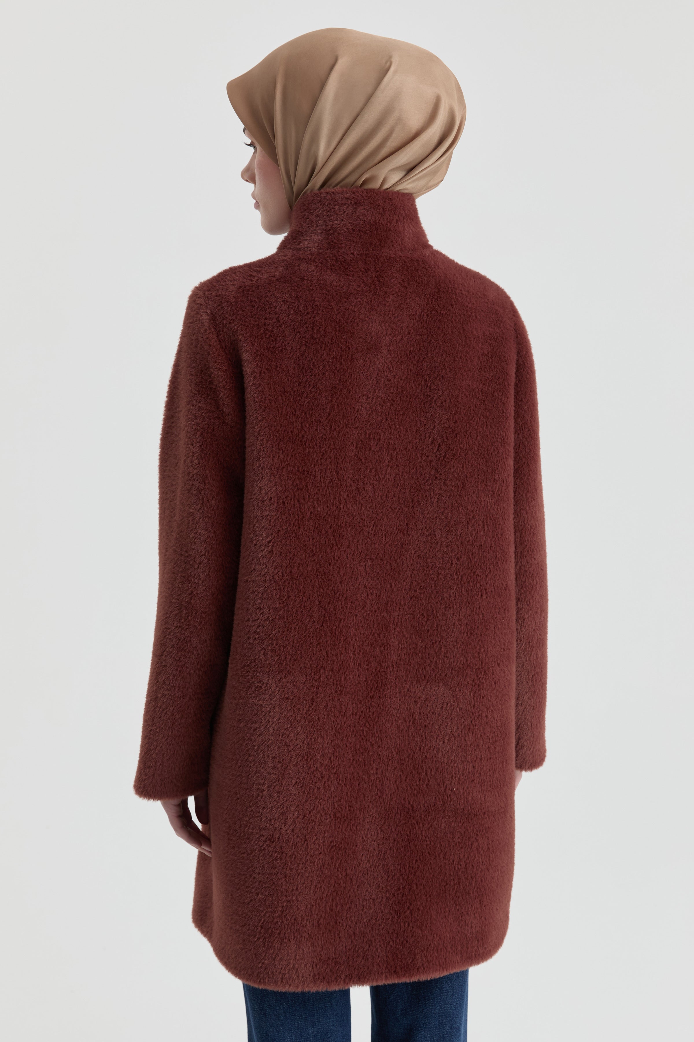 Dik Yakalı Kaban - Taba TUGBA