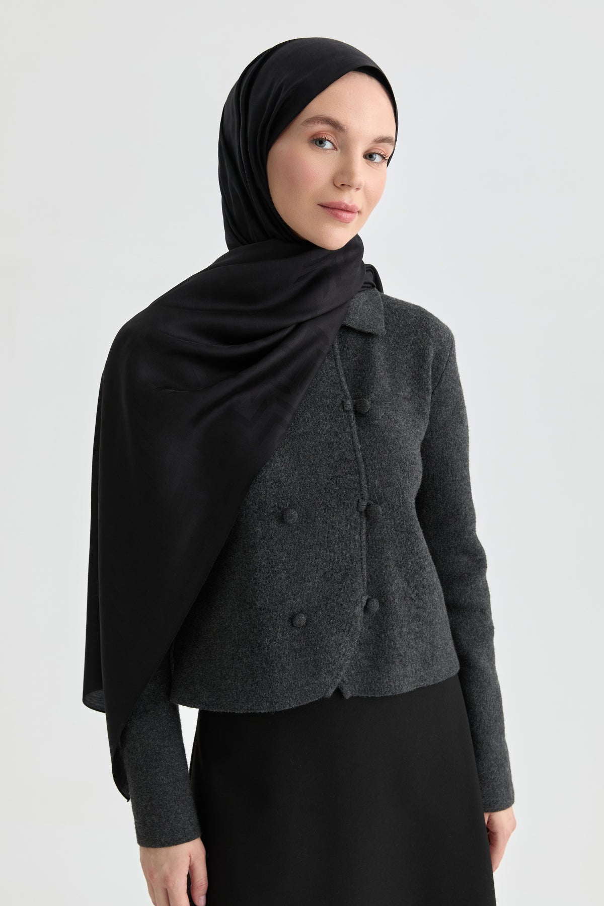 Deren Jakar Natural Şal - Siyah TUGBA