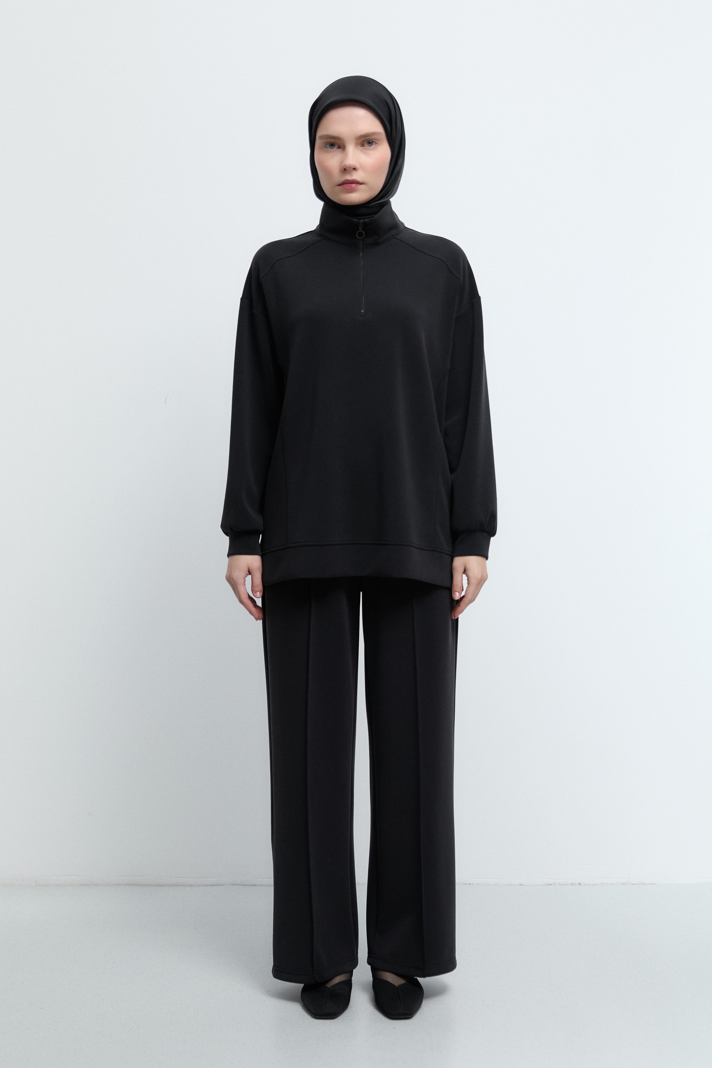 Front Zip Sweatshirt – TUĞBA