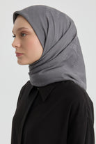 Efsun Jakar Eşarp - Antrasit TUGBA