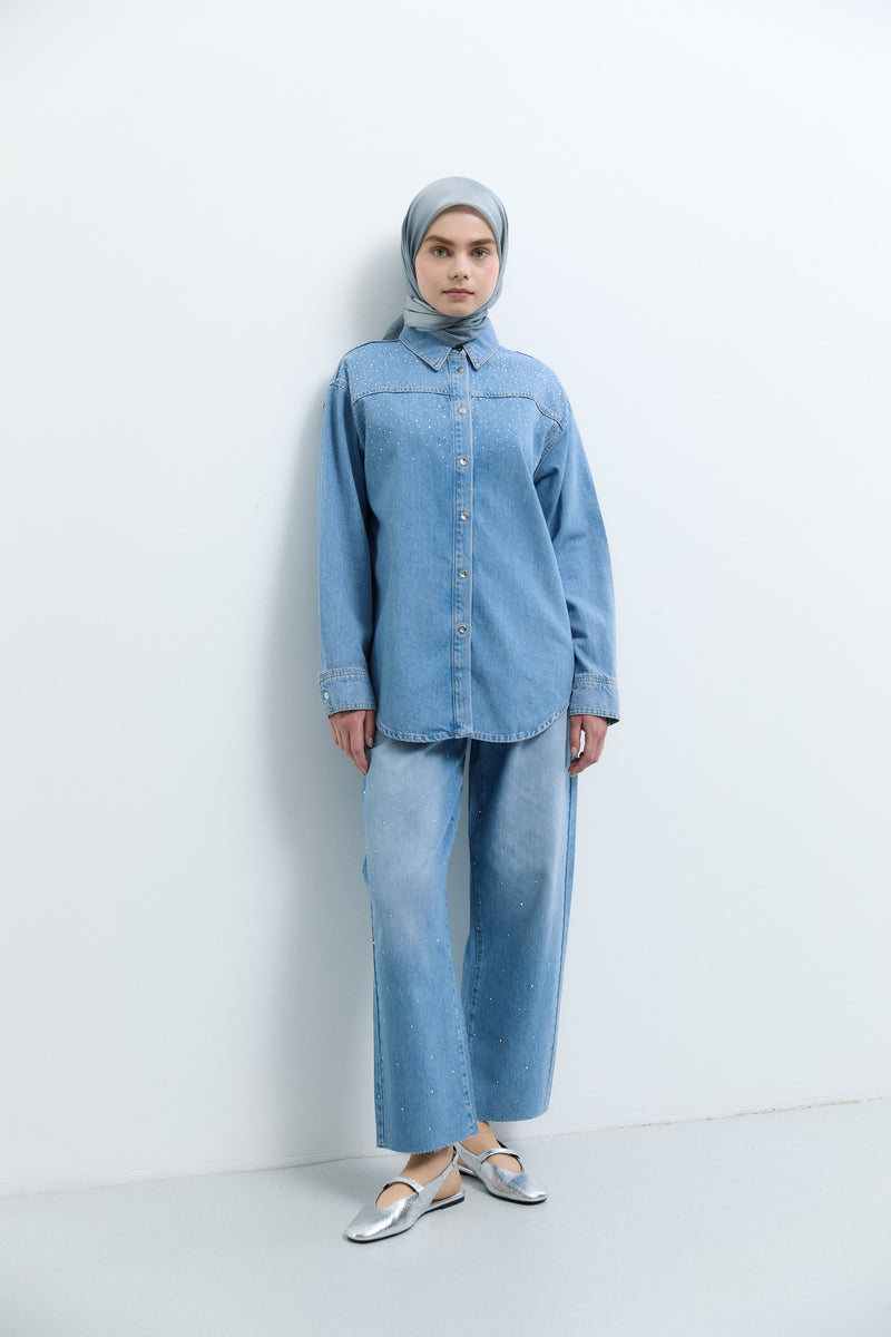 Ön Omzu Taş Detaylı Denim Ceket - Mavi TUĞBA