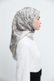 Belva Twill İpek Eşarp - Gri TUĞBA