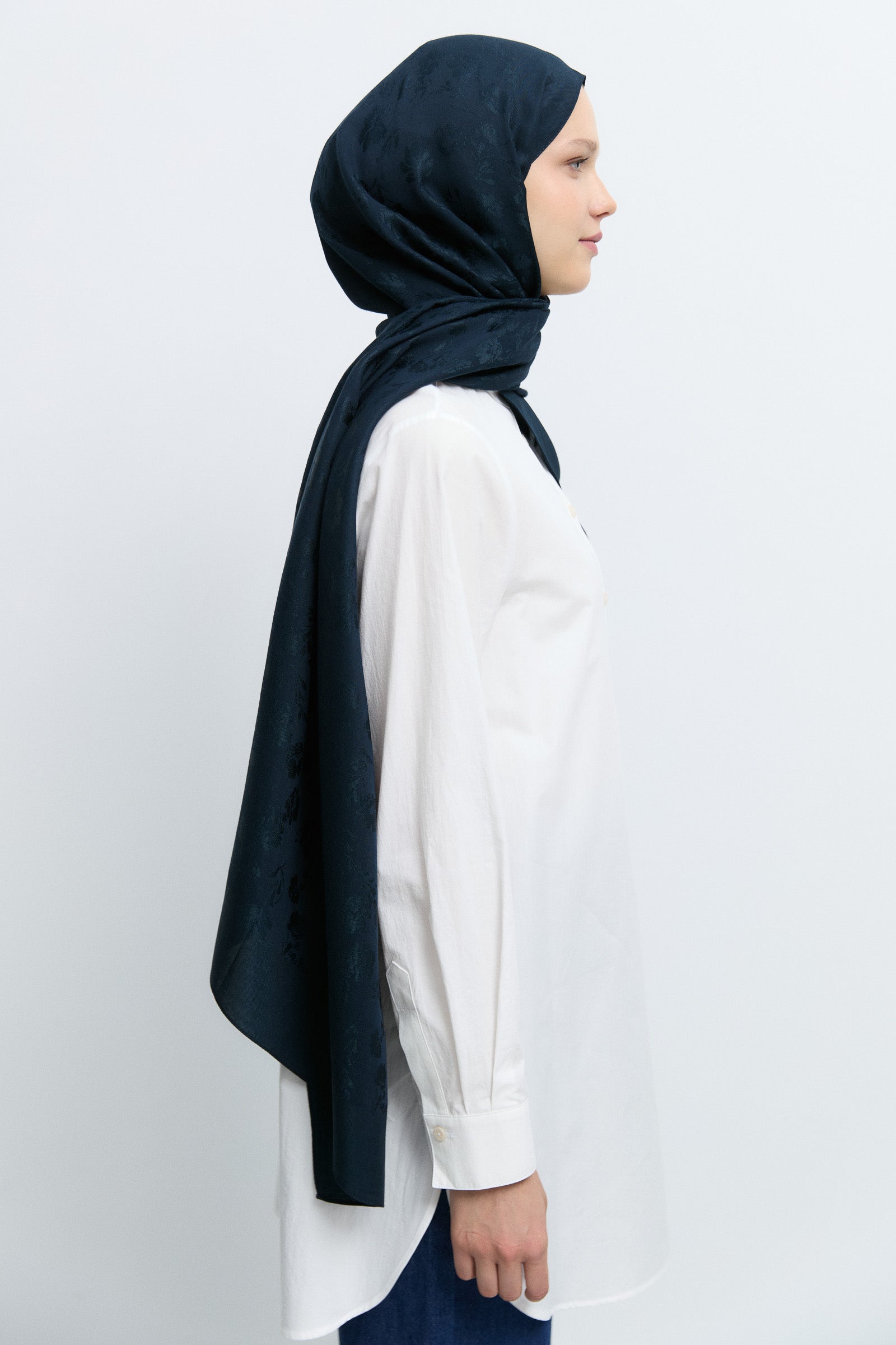 Bera Natural Jacquard Shawl – TUĞBA