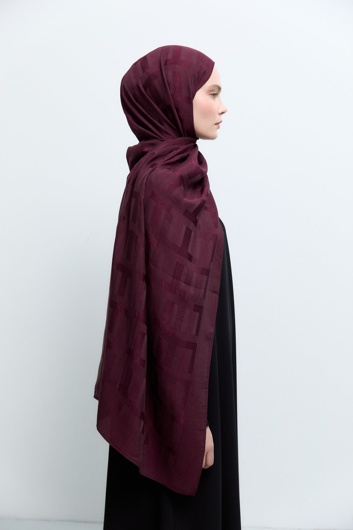 Tuğba Monogram Natural Jakar Şal - Bordo TUĞBA