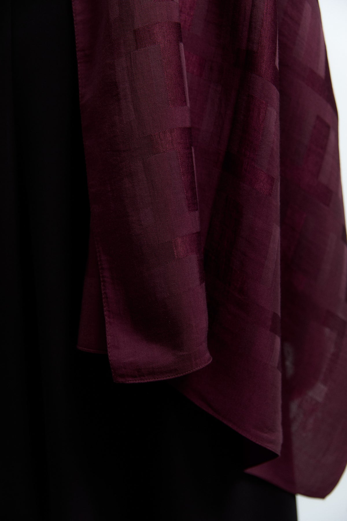 Tuğba Monogram Natural Jakar Şal - Bordo TUĞBA
