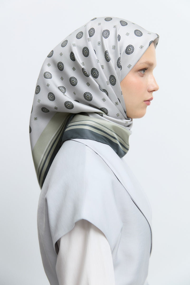 Lina %100 Twill İpek Eşarp - Gümüş TUĞBA