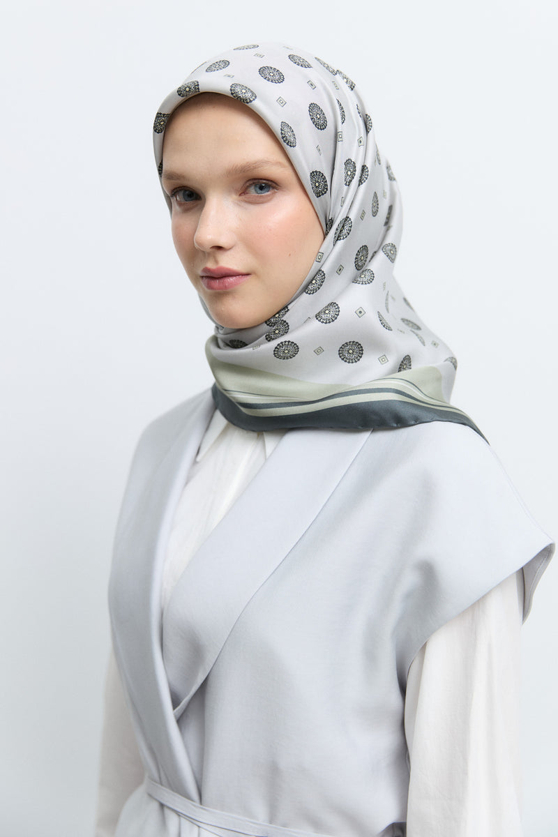 Lina %100 Twill İpek Eşarp - Gümüş TUĞBA