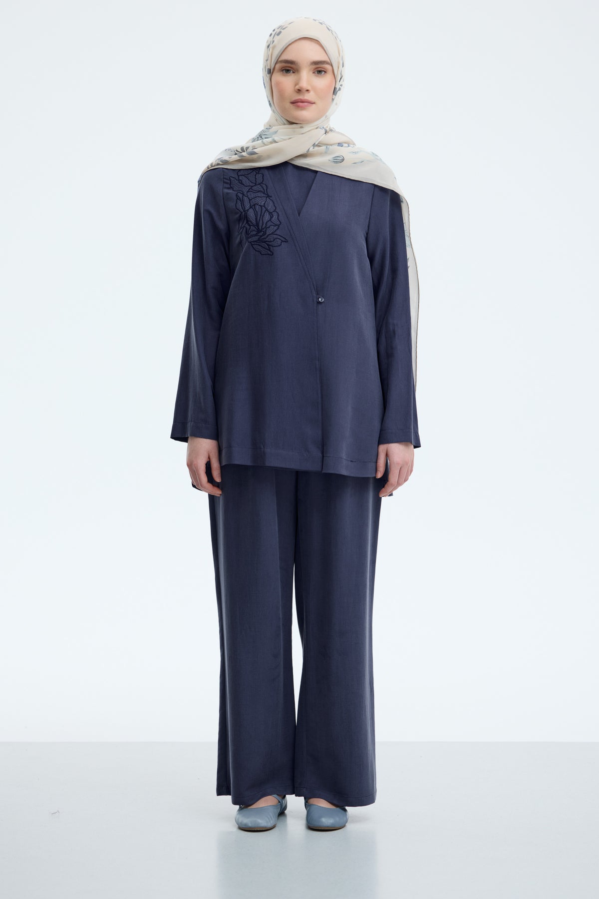 Lyocell Blend Tailored Suit with Processing Details - Navy Blue