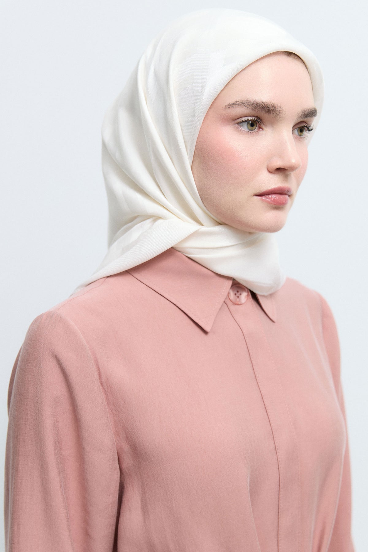 Monogram Lyocell Karışım Jakarlı Natural Eşarp - Beyaz TUĞBA