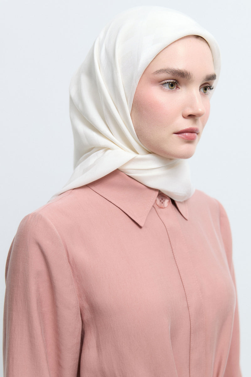 Monogram Lyocell Karışım Jakarlı Natural Eşarp - Beyaz TUĞBA