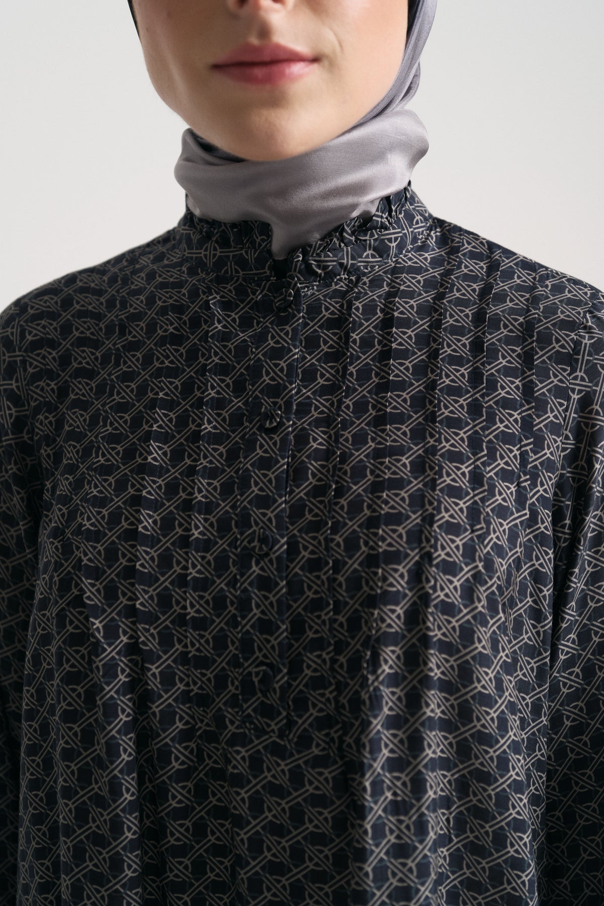 Rayon Blend Patterned Stand-Collar Blouse - Navy Blue