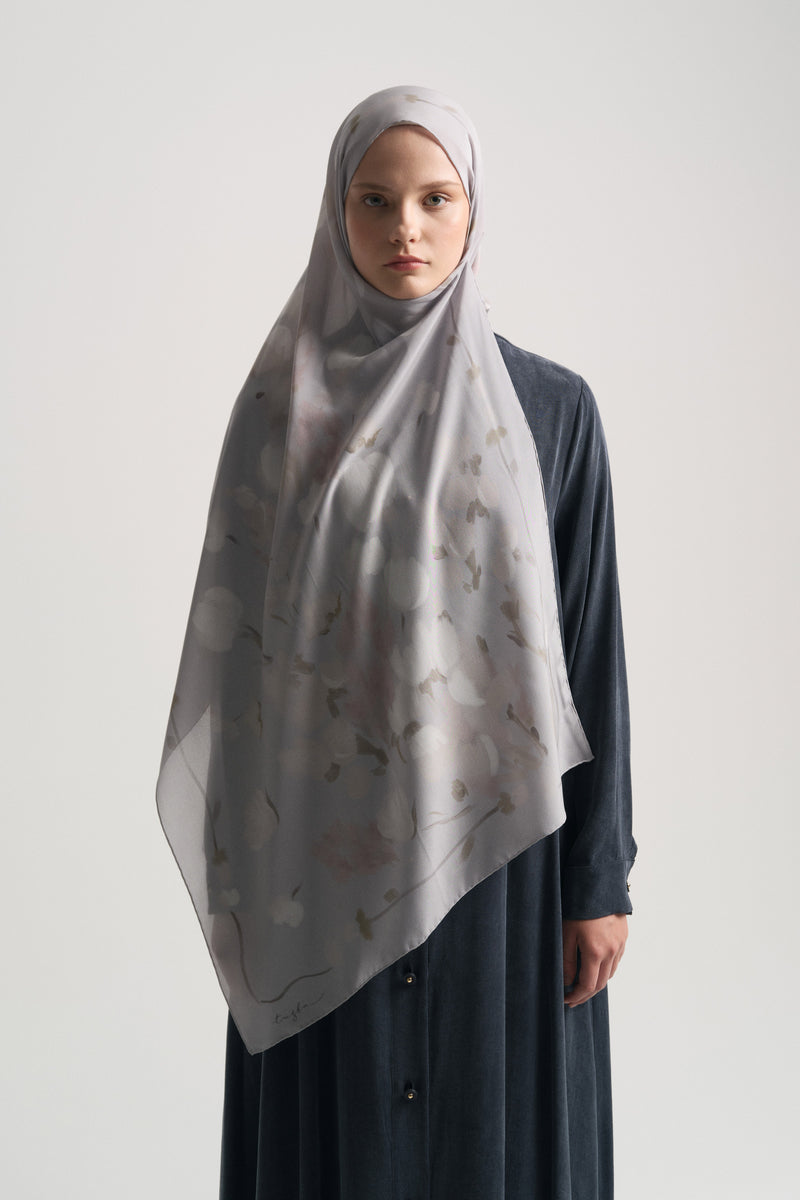 Demet Silk-Blend Crepe Shawl - Grey Blue