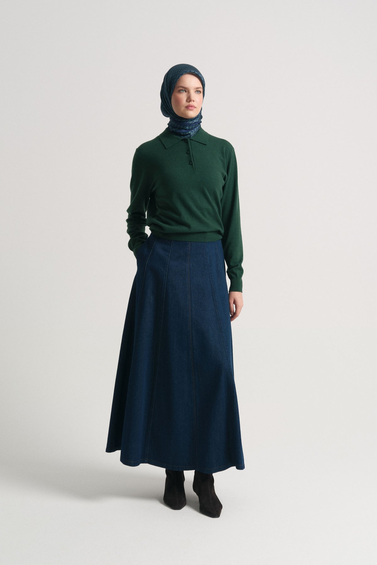 Lyocell Blend Pleated Skirt - Navy Blue