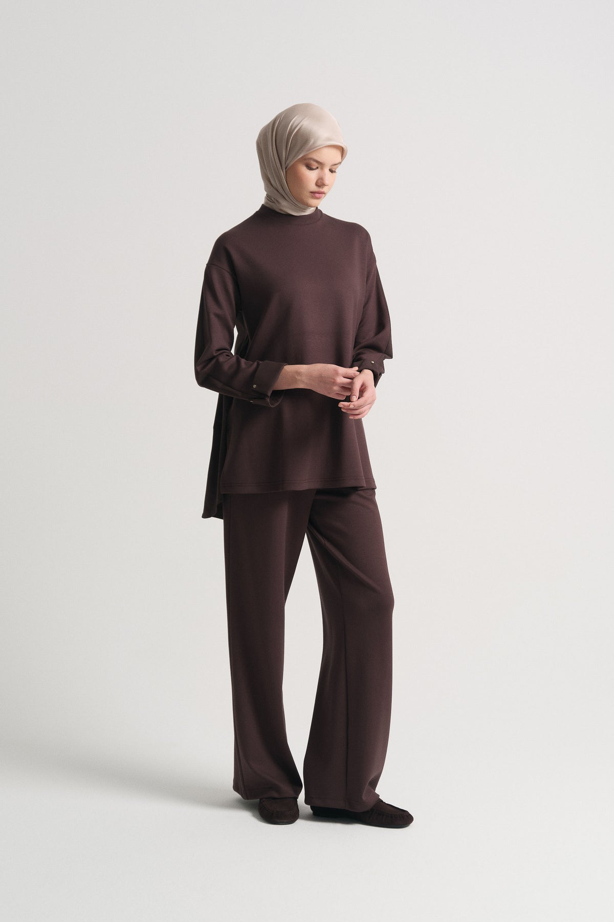 Cotton Blend Short Sleeve Sweatshirt - Brown