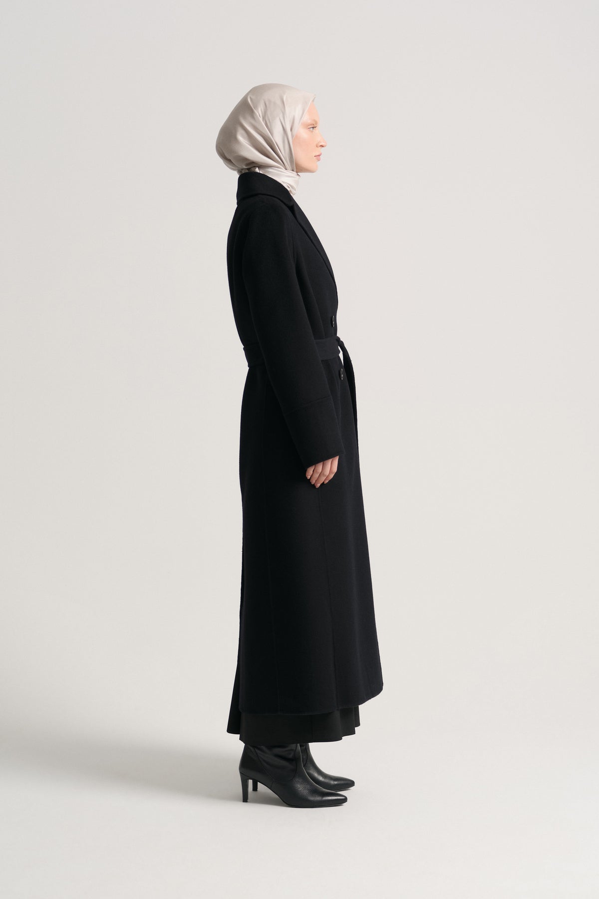 Cashmere Wool Blend Double-Breasted Coat - Black