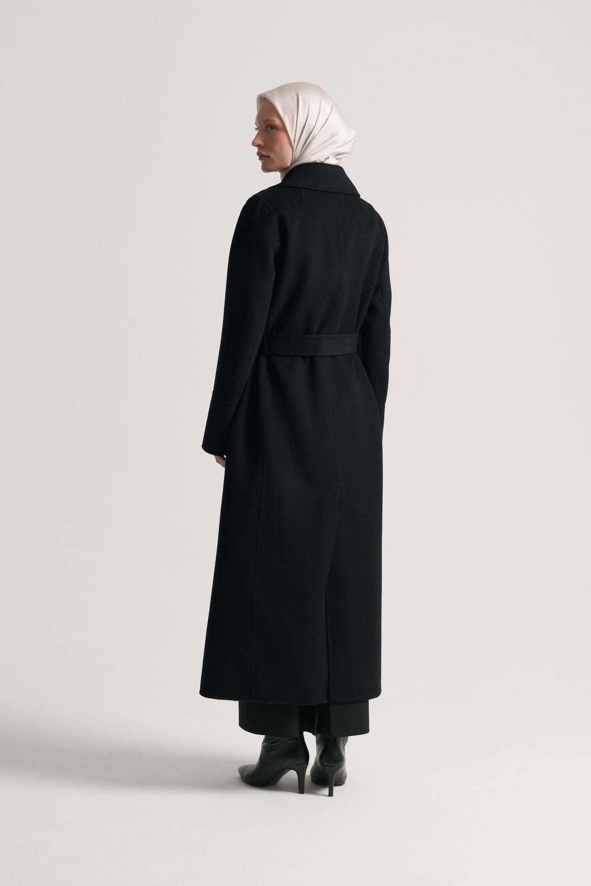 Cashmere Wool Blend Double-Breasted Coat - Black