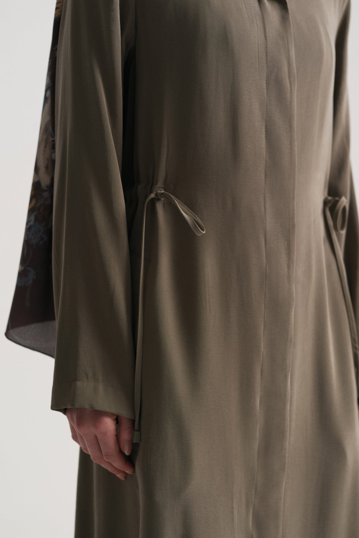 Modal Blend Hidden Zip Abaya - Khaki