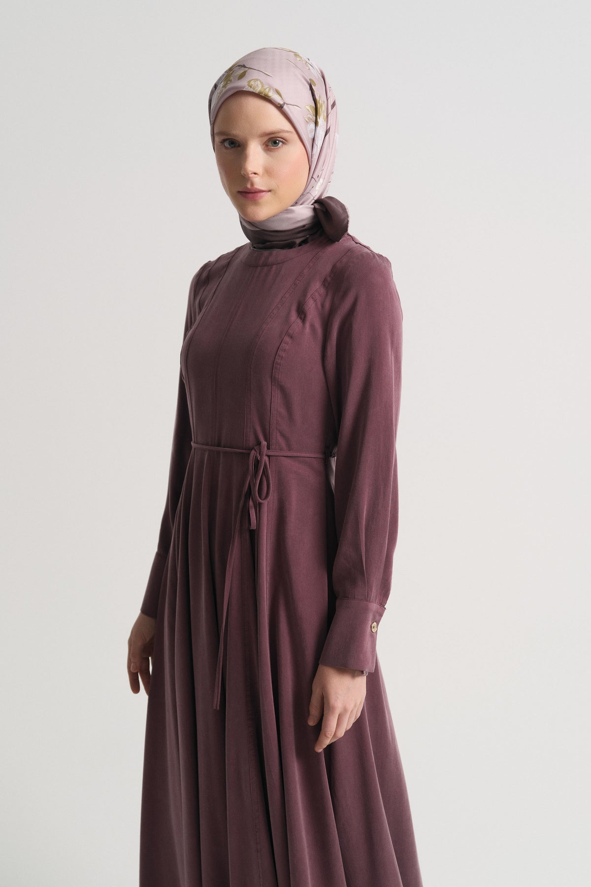 100% Lyocell Flowy Pleated Dress - Burgundy