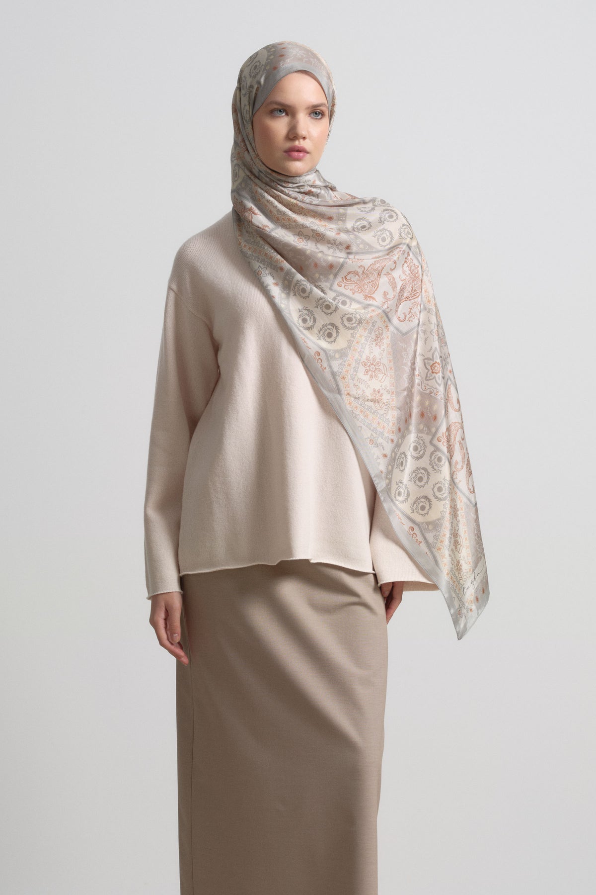 Beyhan Lyocell Blend Natural Shawl - Mink