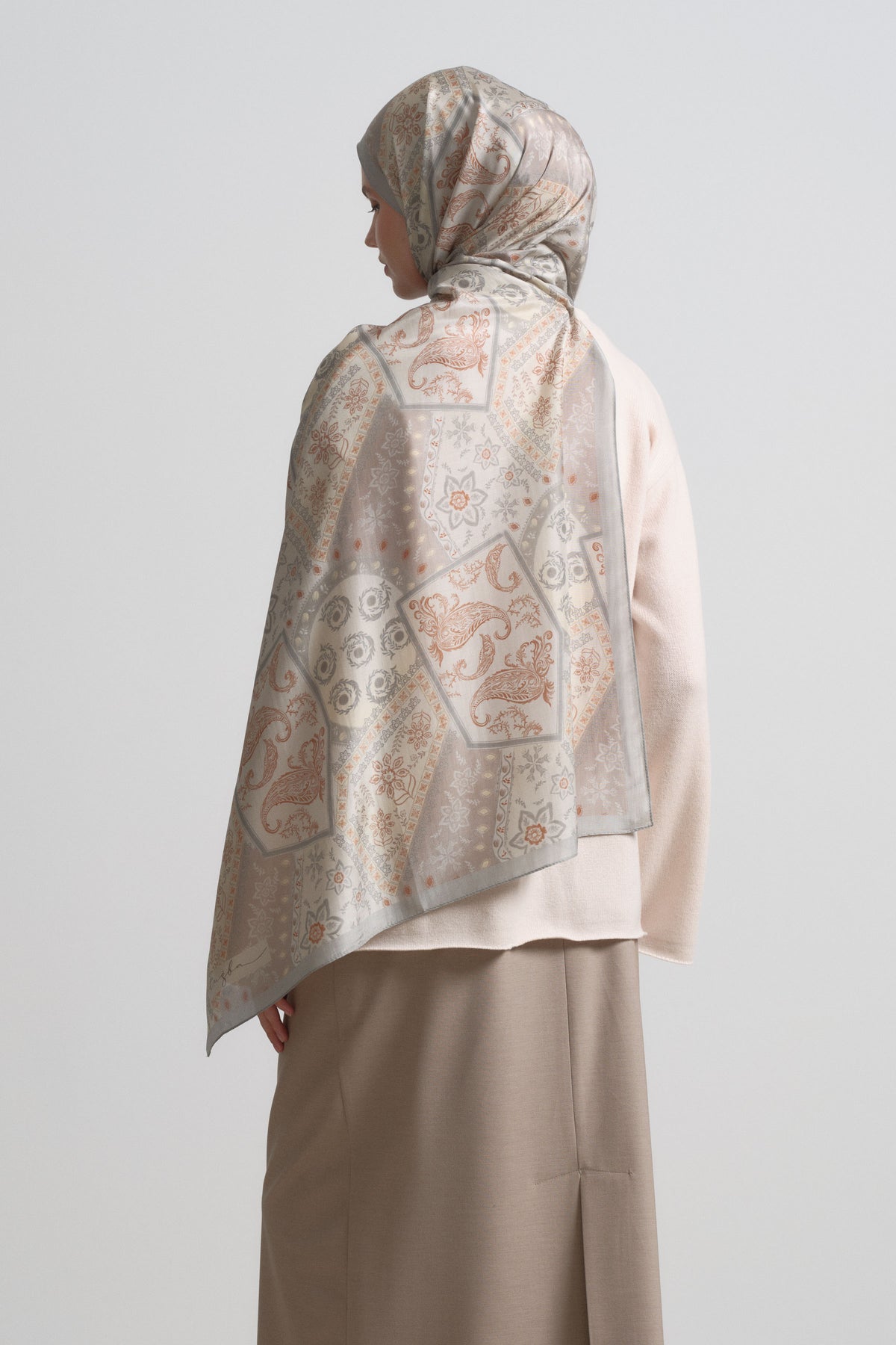 Beyhan Lyocell Blend Natural Shawl - Mink