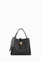 Metal Aksesuarlı Çanta - Siyah TUĞBA
