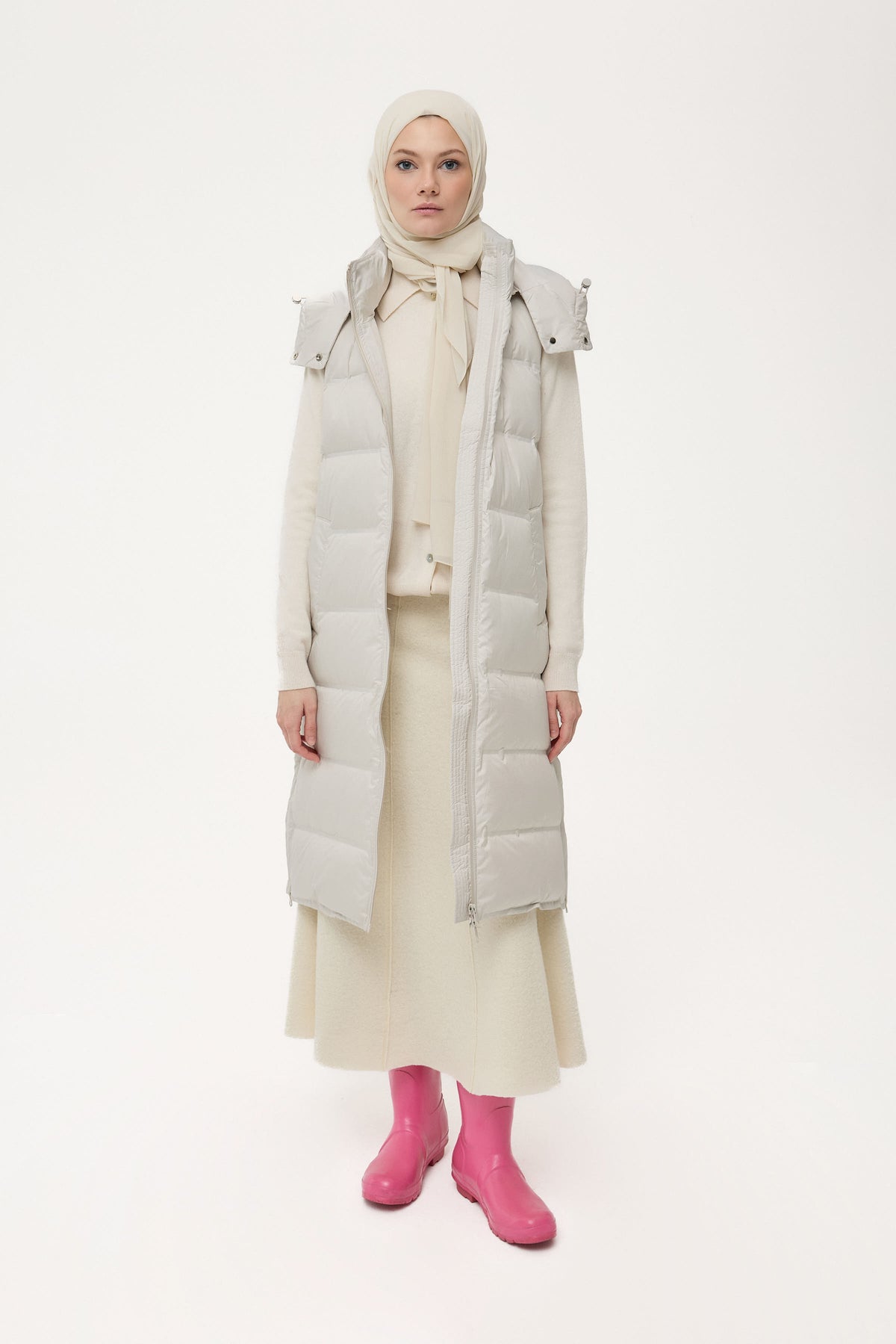 Goose Down Vest - Beige