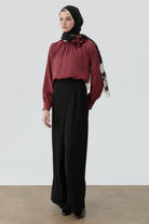 Anvelop Pileli Pantolon - Siyah TUGBA