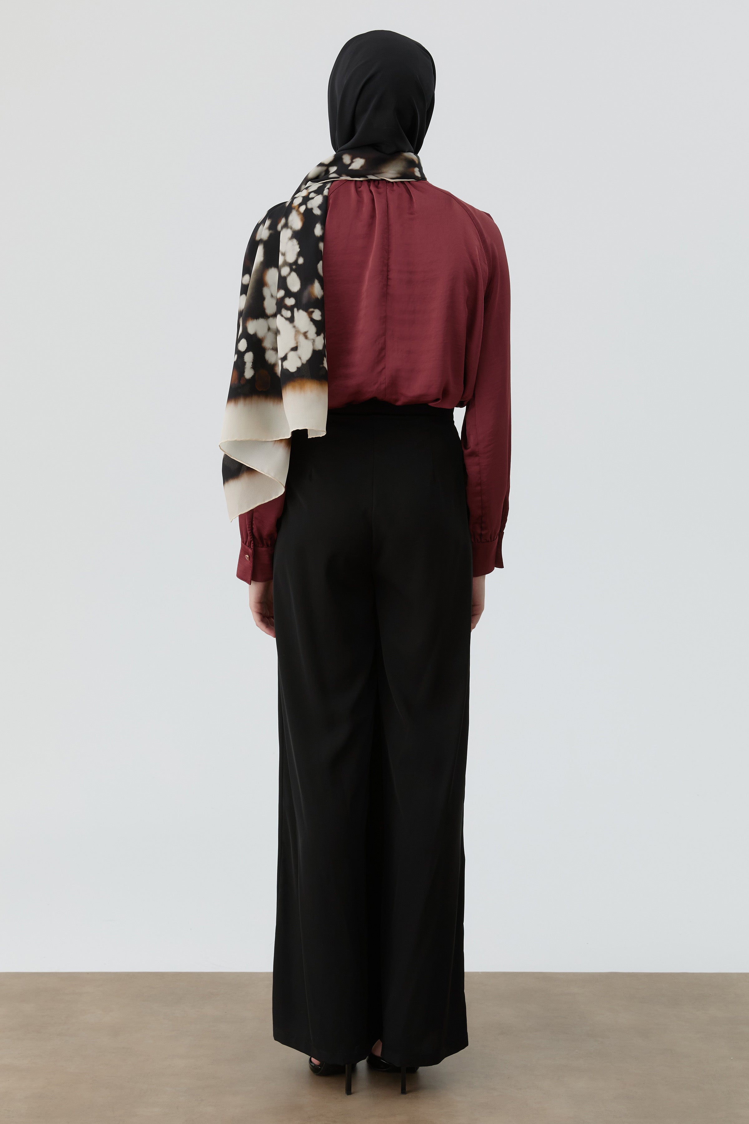 Wrap Pleated Trousers - Black – TUĞBA Wrap Pleated Trousers - Black – TUĞBA