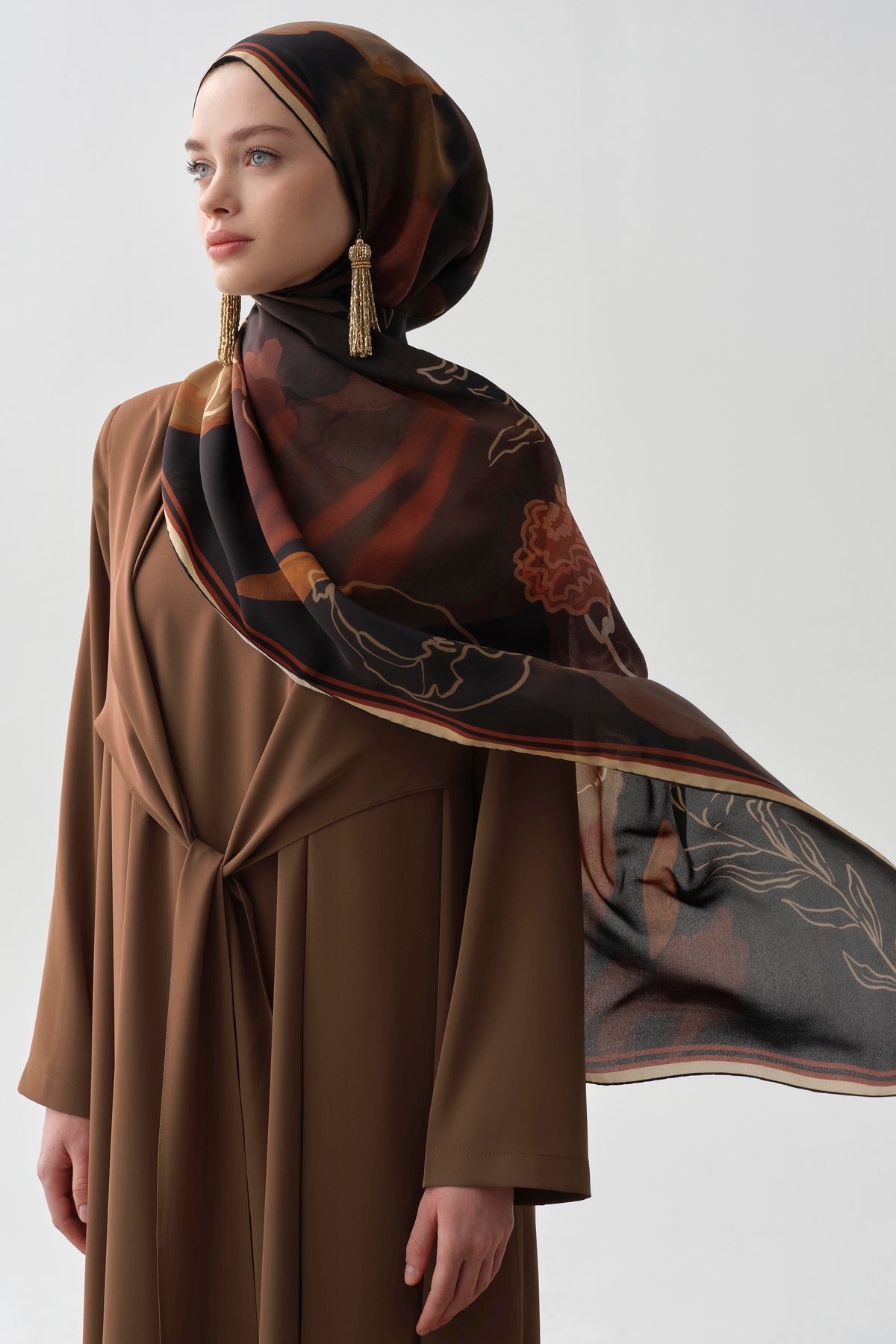 Bel Bağlama Detaylı Abaya - Taba TUGBA