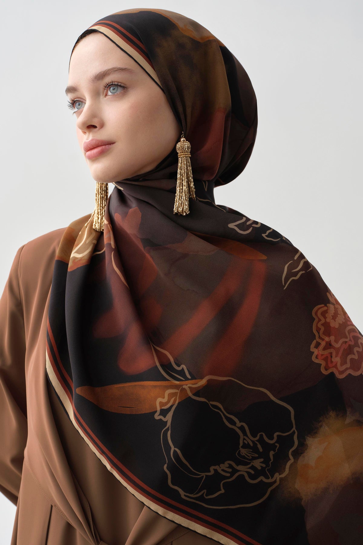 Bel Bağlama Detaylı Abaya - Taba TUGBA