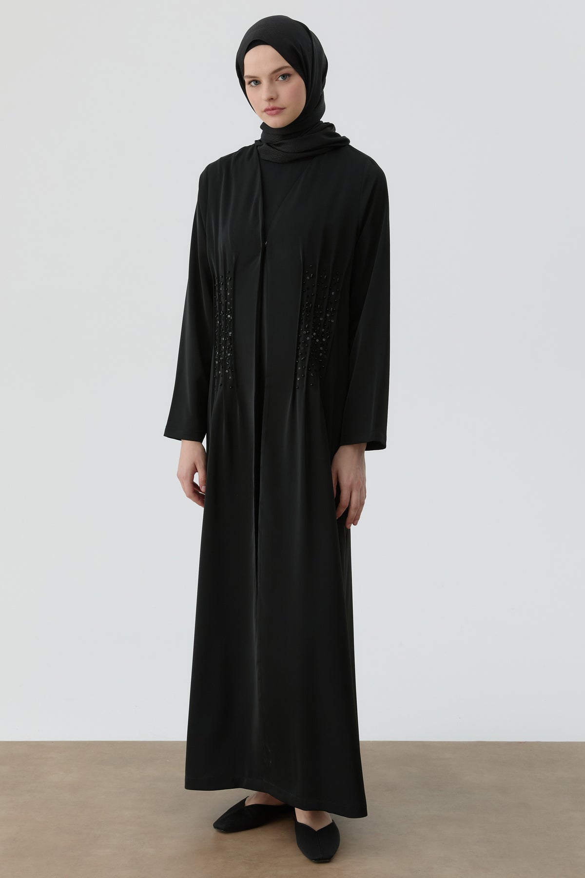 Bel Nervür İşlemeli Abaya - Siyah TUGBA