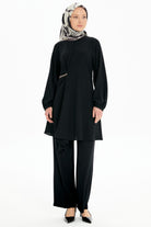 Bel Zincir Aksesuarlı Asimetrik Kesim Tunik - Siyah TUGBA