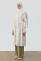 Belden Büzgü Bağlamalı Çiçek Desenli Tunik - Bej TUGBA