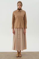 Beli Lastikli Düğmeli Etek - Bej TUGBA