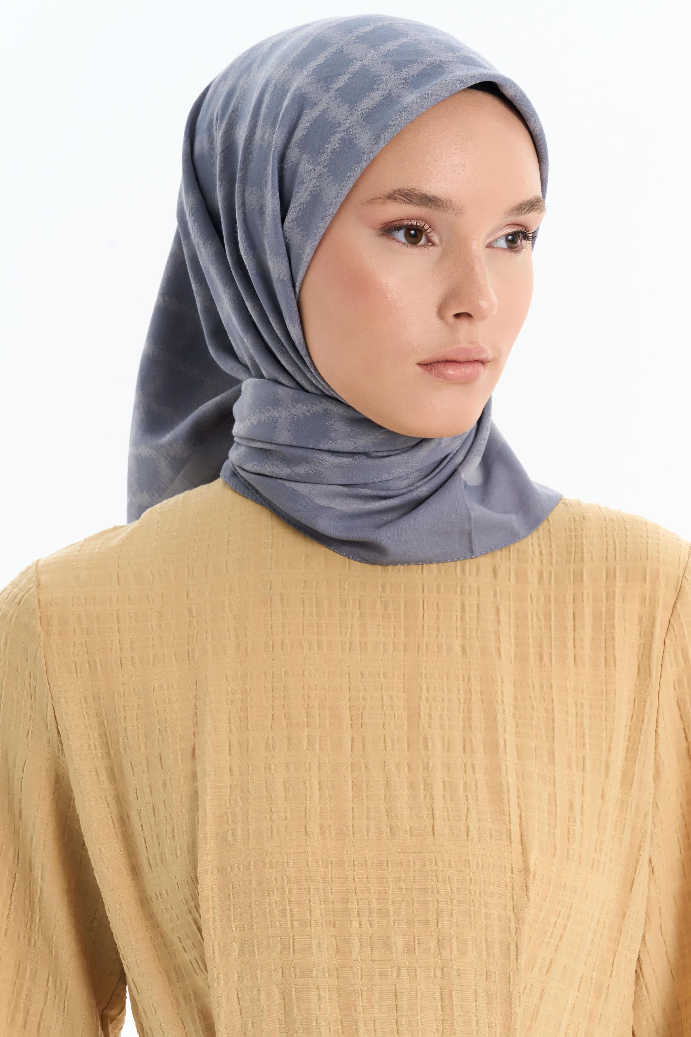 Kare Desen Pamuk Eşarp - Koyu Gri TUGBA